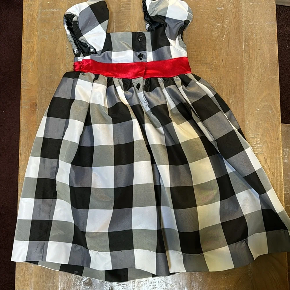 Girls party dress - Picture 2 of 5